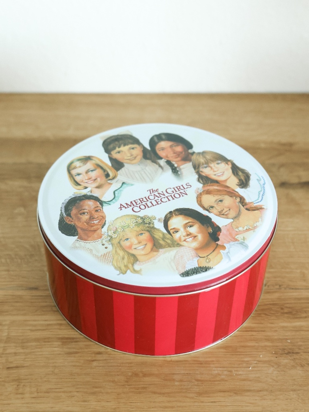 VINTAGE 2003 Hallmark "The American Girls Collection" Cookie Tin
